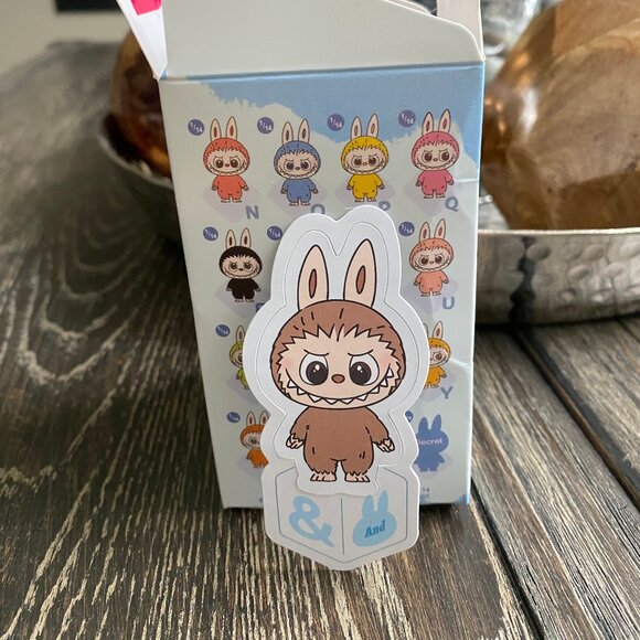 LABUBU Pin for Love Series- "&" AUTHENTIC & BRAND NEW - Picture 3 of 6